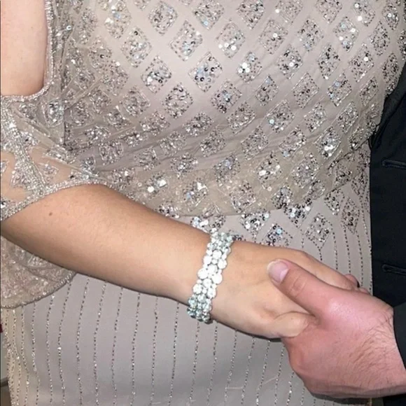 Plus size formal dress size 20. (Beaded) - Picture 3 of 3